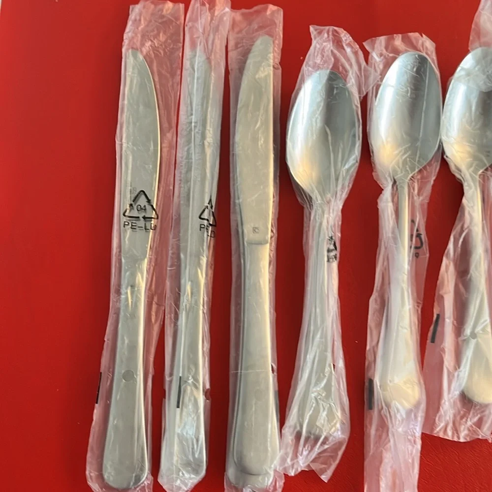 Elegant Silver Cuisinart 12 pieces 4 forks, 4 Tablespoons 4 teaspoons
